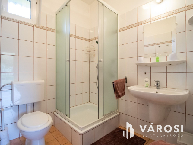 Bejáratott apartmanház a termálfürdő közelében