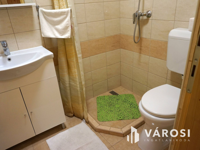 Fogadó alternatív fűtéssel a gyógyfürdő mellett