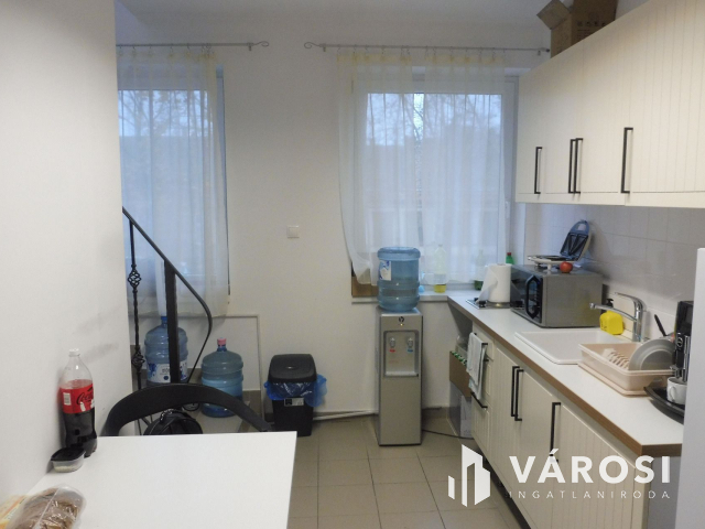 Inflációt enyhítő,befektetés Makó belvárosában!