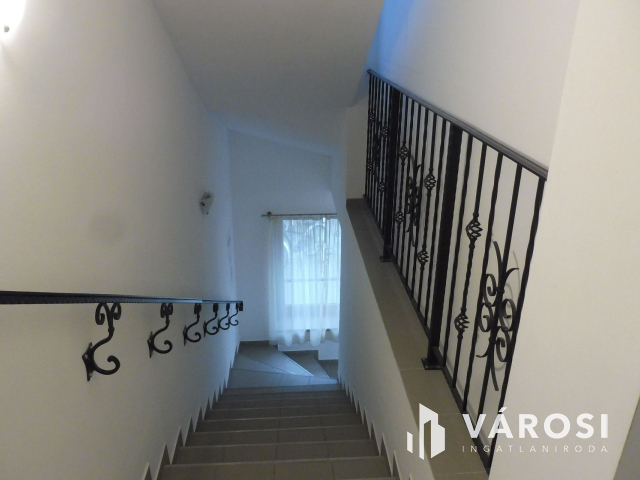 Inflációt enyhítő,befektetés Makó belvárosában!