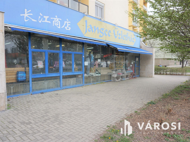 Remek elhelyezkedéssel üzlethelység Székesfehérváron!