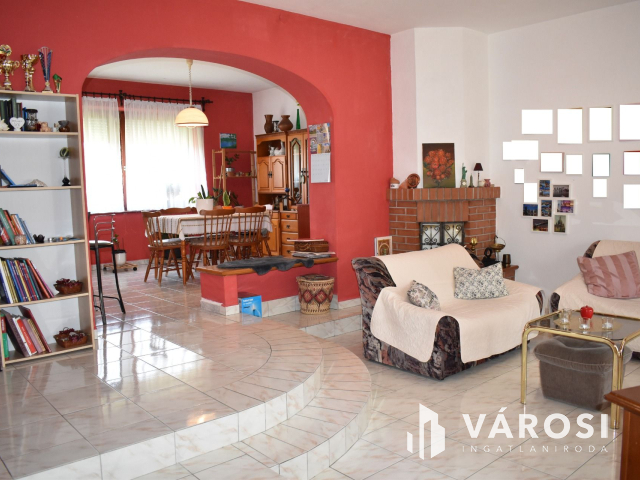 6 szobás családi ház a paradicsomban!