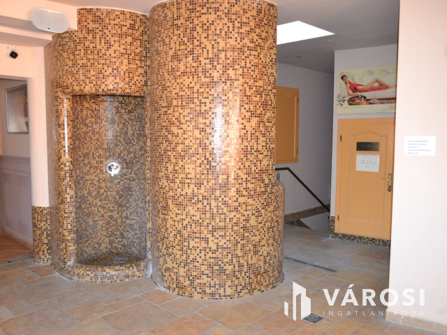 Balatonnál, étterem, hotel, wellness és rendezvényközpont !