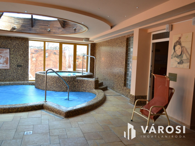 Balatonnál, étterem, hotel, wellness és rendezvényközpont !