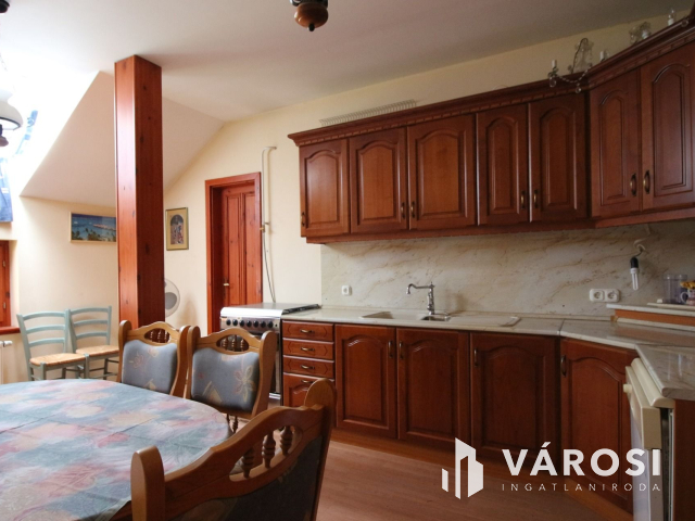 Befektetésre alkalmas irodaház eladó!