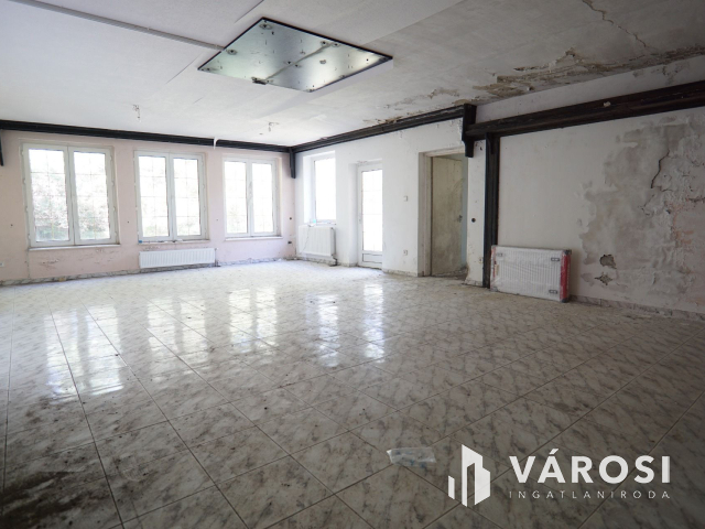 Miklósfán lehetőségekben gazdag, egyedi családi ház