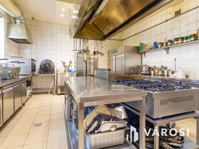 Bejáratott pizzéria, étterem meglévő ügyfélkörrel eladó!
