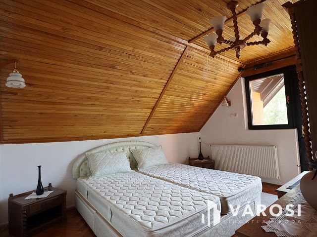 Parádon több generációs családi ház eladó