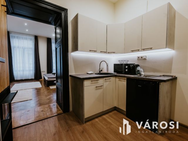 Különleges,értékes,extra "Mini Hotel" eladó.