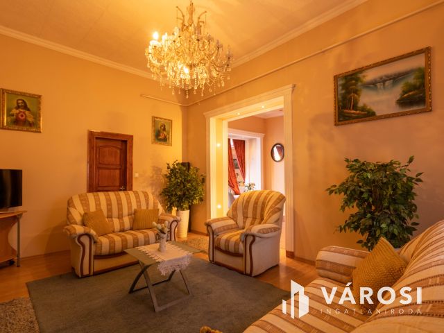 Nagypolgári életérzés Békéscsaba belvárosában