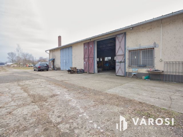 Vásárhelyen ipari ingatlan kiadó