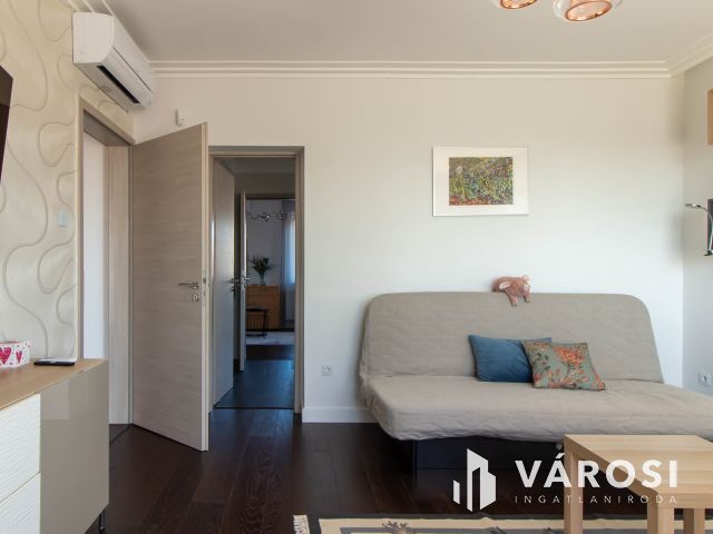 Mediterrán luxusvilla Érd Fenyves-Parkvárosban