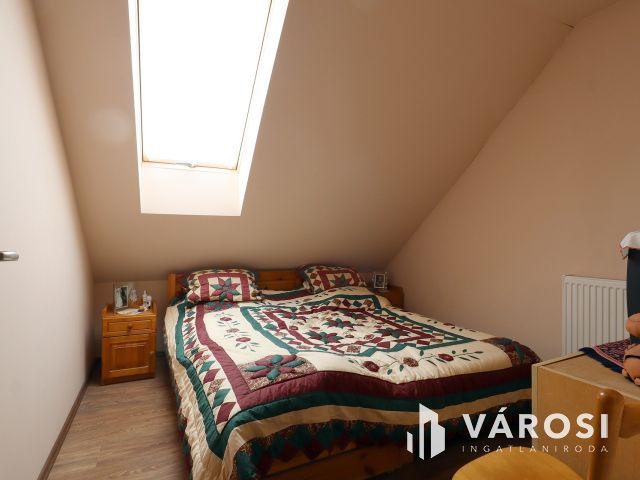 Parádóhután igényesen felújított ikerház eladó