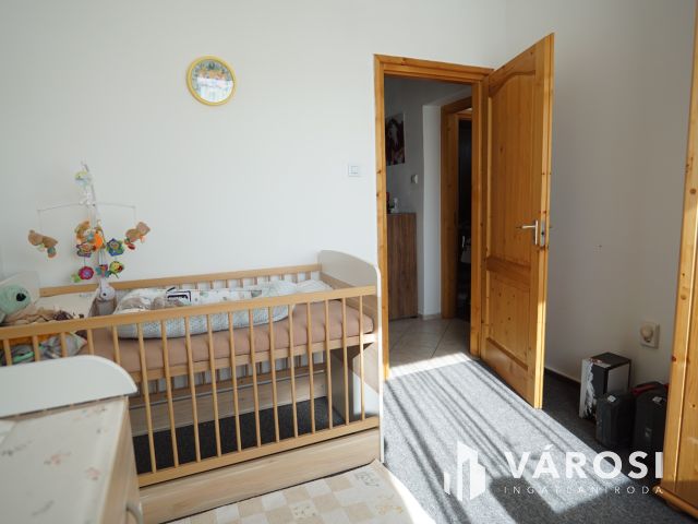 Jó elrendezésű, modern családi ház!