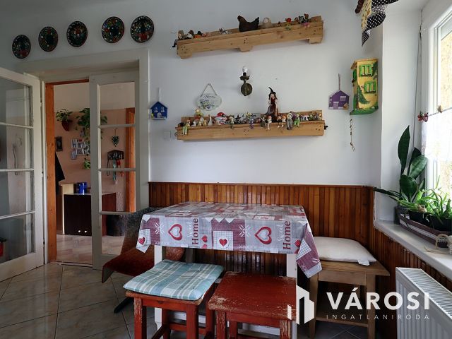 Recsk csendes utcájában részben felújított családi ház eladó