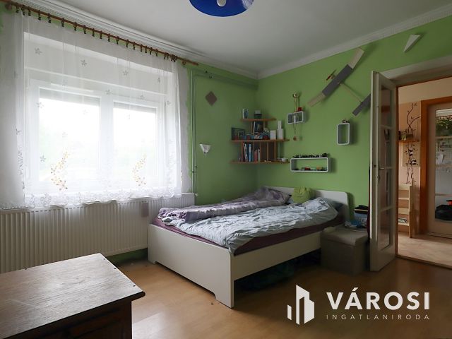 Recsk csendes utcájában részben felújított családi ház eladó