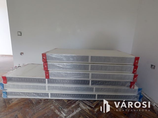 Befejezésre váró, részben felújított családi ház eladó