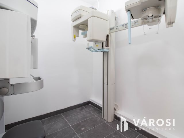 Fogászati rendelő (20 m2) Újbudán felszerelve, berendezve