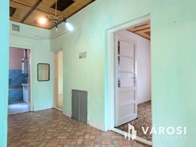 3 szobás nagy konyhás téglaház kisvárosban!