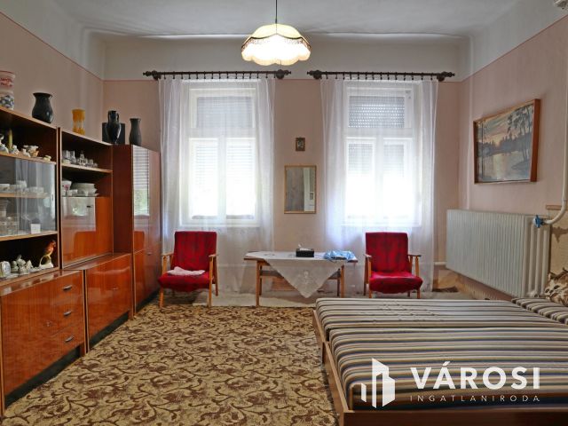 Polgári jellegű családi ház a Békési Gyógyfürdő közelében