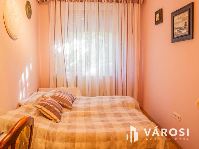 Tágas 2 szobás az I. emeleten garázs lehetőséggel