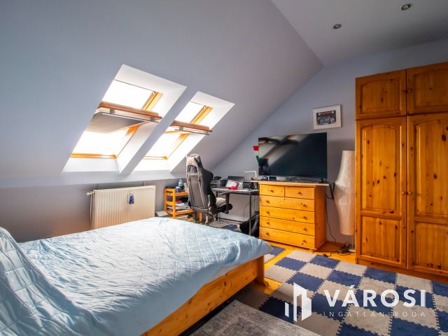 Vidám hangulatú nagy lakás