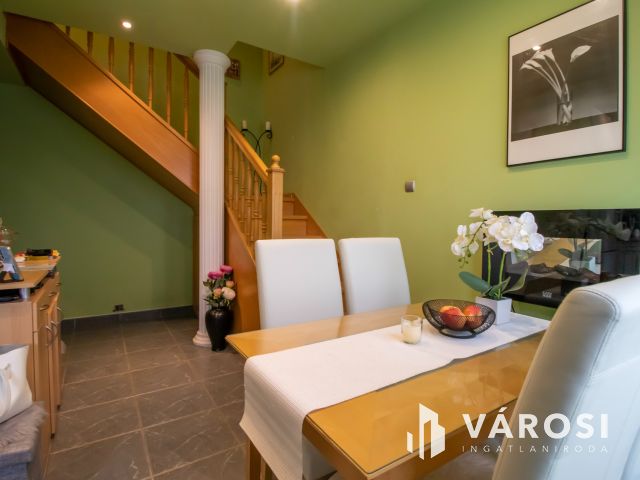 Vidám hangulatú nagy lakás