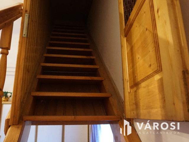 Tágas családi ház kiváló helyen Vásárhelyen