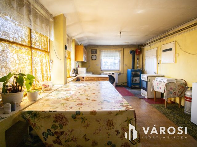 Gyomaendrőd határában eladó tanya