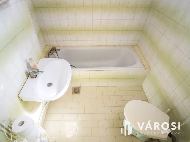 Gyomaendrőd határában eladó tanya