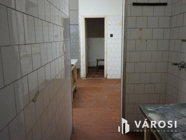 Tágas családi ház kiváló helyen Vásárhelyen