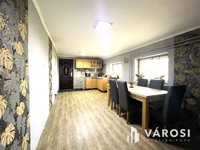 Nyugodt csendes környezetben, barátságos ház eladó