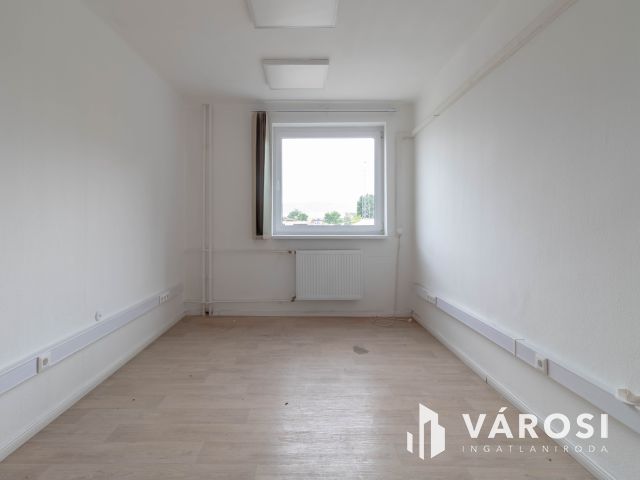 64 m2-es, három helyiséges iroda Fáy utcai irodaépületben