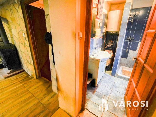 Vácon családi ház a tavak közelében!