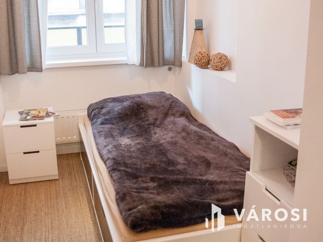 Igényes lakás a Belváros szívében