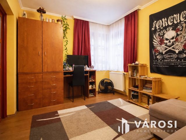 Szép és szuper jó családi ház Gyulaváriban