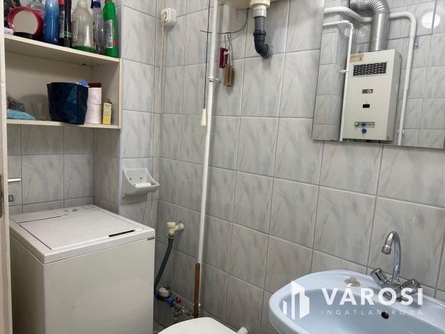 Kivételes helyen, csendes környezetben lakás KIADÓ!