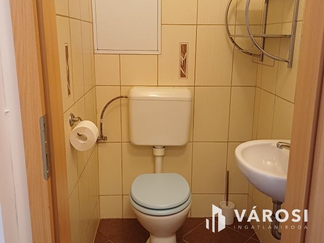 Otthonos  lakás kiadó  a XIII. kerületben, Parkolóval