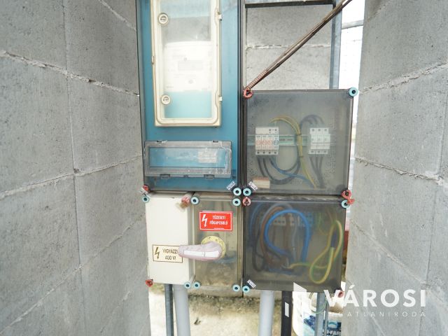 Jól működő vállalkozás eladó Bolttal és Telephellyel együtt!