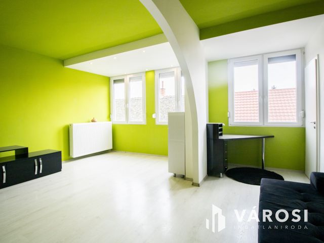 Modern lakás teljes berendezéssel Tótkomlóson