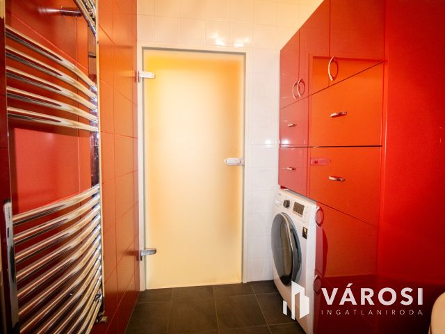 Modern lakás teljes berendezéssel Tótkomlóson