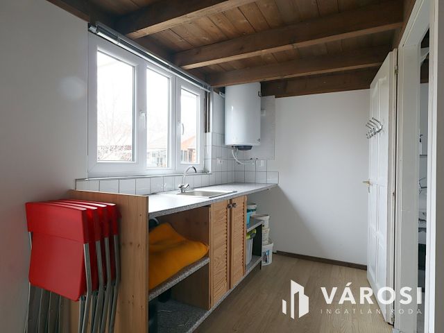 Teljes körűen felújított parasztház eladó Bodonyban