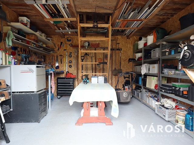 Teljes körűen felújított parasztház eladó Bodonyban