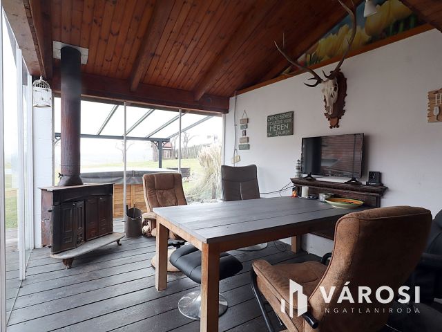 Teljes körűen felújított parasztház eladó Bodonyban