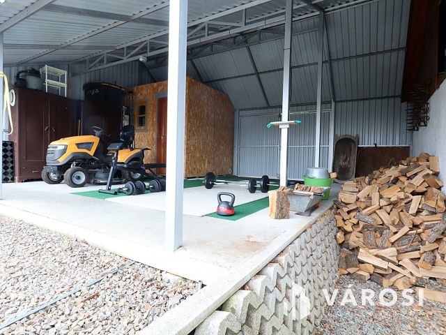 Teljes körűen felújított parasztház eladó Bodonyban