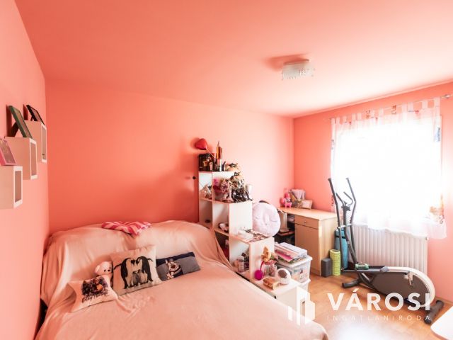 Modern családi ház eladó Győr-Ménfőcsanakon