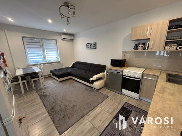 Eladó, felújított családi ház Hajdúsámsonban!!