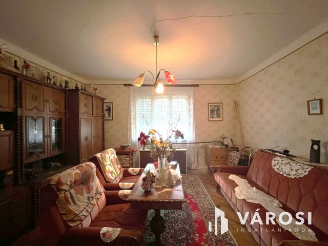 Barátságos, azonnal költözhető, 4 szobás vidéki házikó