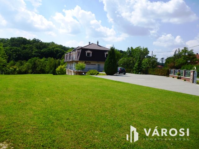 Zalakaroson, 25 szobás Családi ház, Apartmanház!