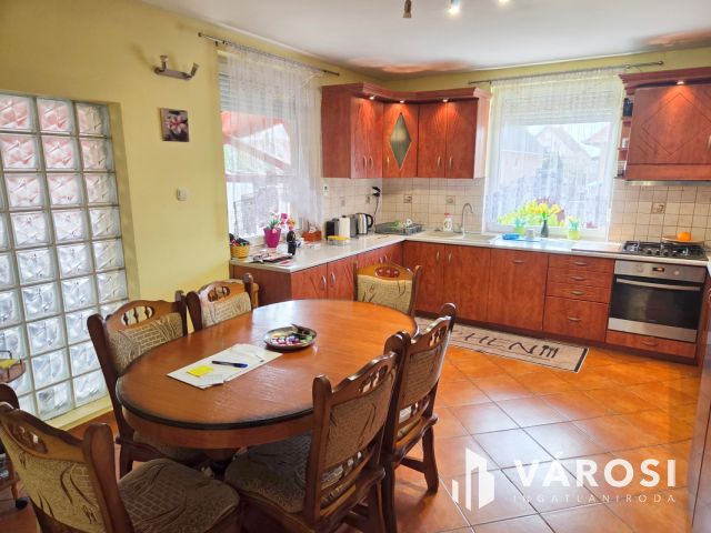 Minden igényt kielégítő családi ház Szigethalmon